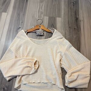 Gimmicks by BKE Floral and Cream Knit Top